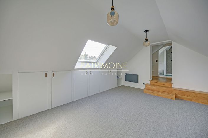 Image No.10-5 Bed House for sale