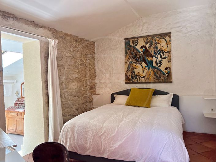Image No.10-5 Bed House for sale