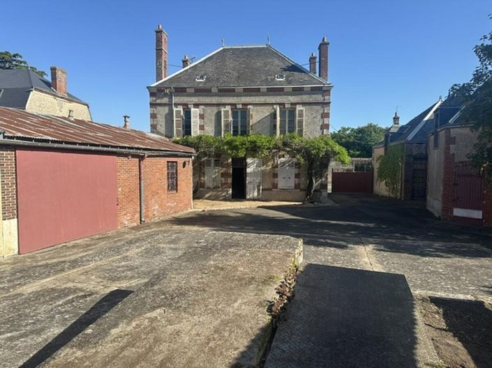 Image No.10-5 Bed House for sale