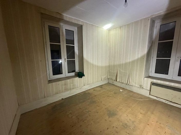 Image No.10-2 Bed House for sale