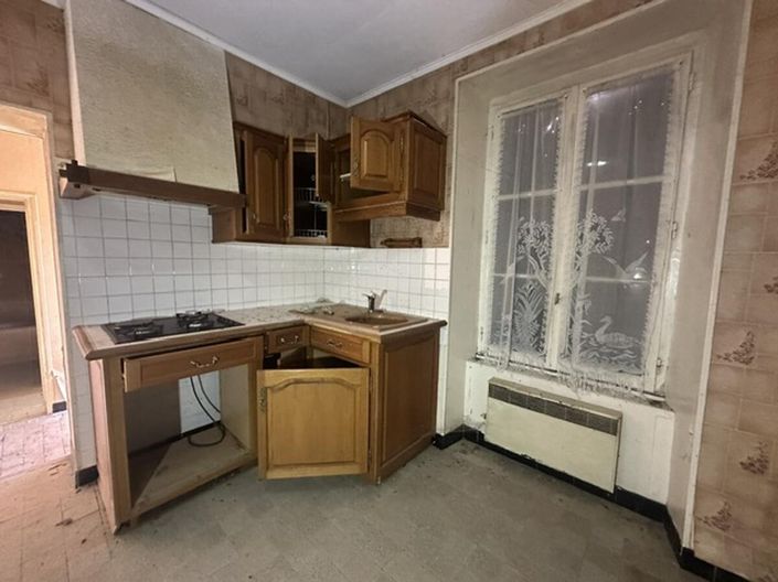 Image No.5-2 Bed House for sale