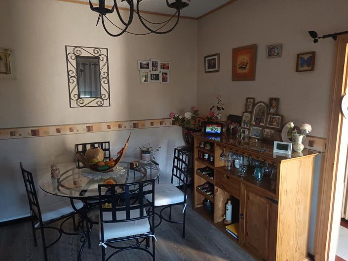 Image No.3-2 Bed House for sale