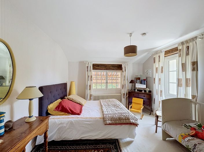 Image No.10-4 Bed House for sale