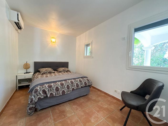 Image No.17-4 Bed House for sale