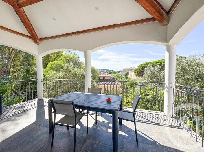 Image No.9-4 Bed House for sale