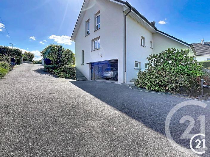 Image No.20-4 Bed House for sale