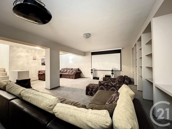 Image No.20-3 Bed House for sale