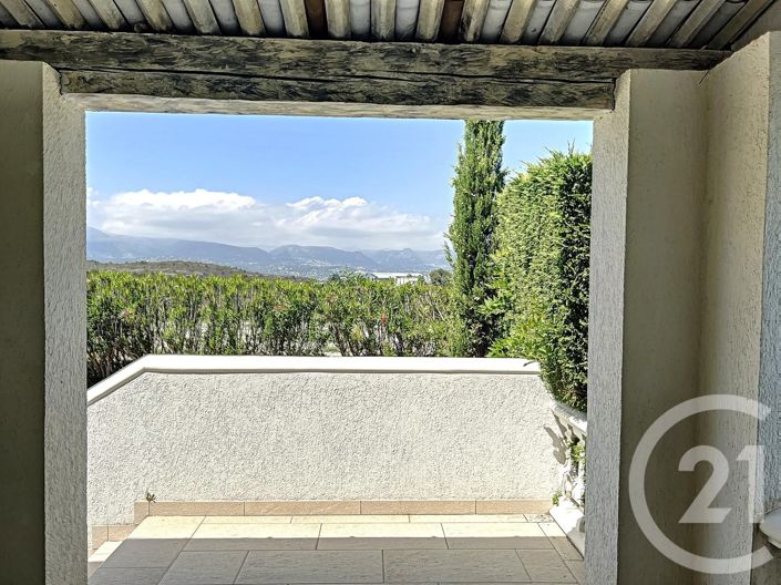 Image No.24-3 Bed House for sale