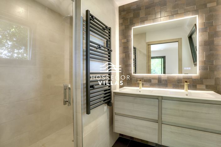 Image No.11-4 Bed House for sale