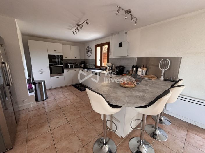 Image No.5-5 Bed House for sale