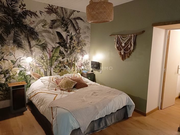 Image No.12-5 Bed House for sale