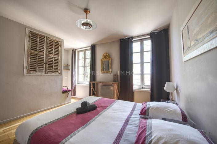 Image No.3-9 Bed House for sale