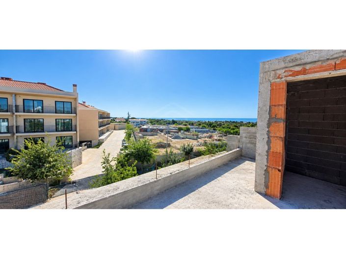 Image No.14-3 Bed House for sale