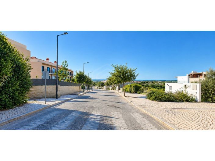 Image No.2-3 Bed House for sale
