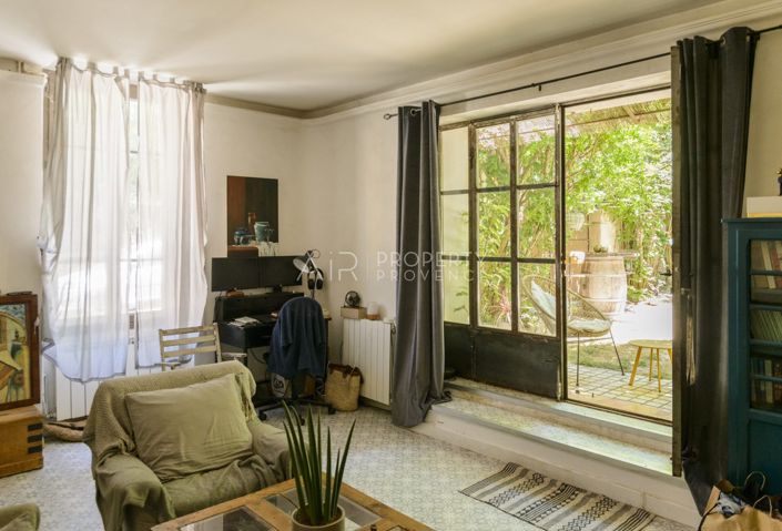 Image No.12-6 Bed House for sale