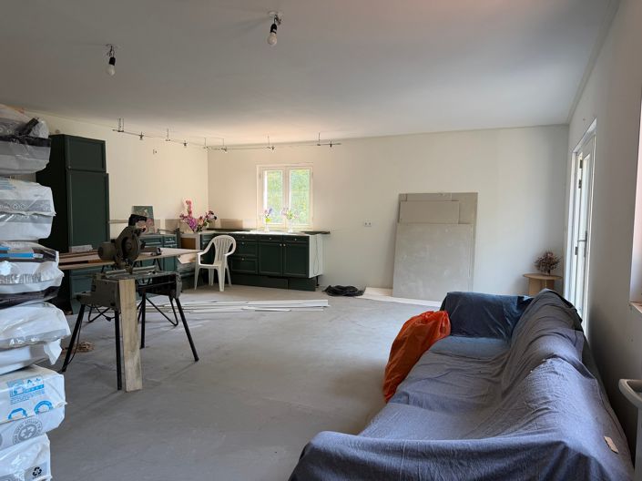 Image No.14-7 Bed House for sale
