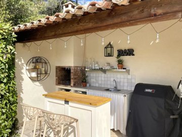 ar06x6ehowhih3ru15