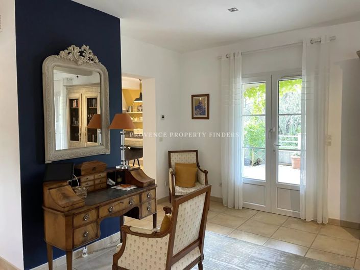 Image No.17-4 Bed House for sale