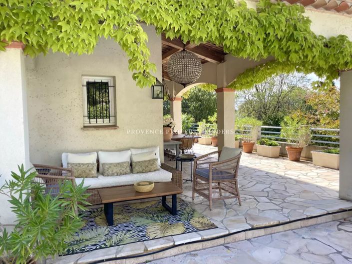 Image No.21-4 Bed House for sale