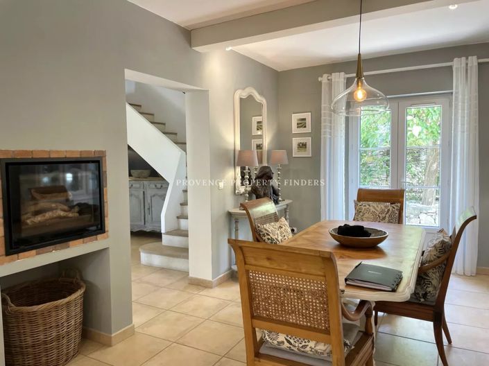 Image No.3-4 Bed House for sale