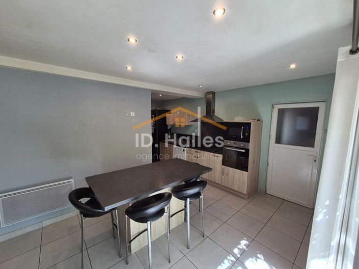Image No.4-4 Bed House for sale