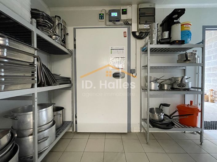 Image No.8-3 Bed House for sale