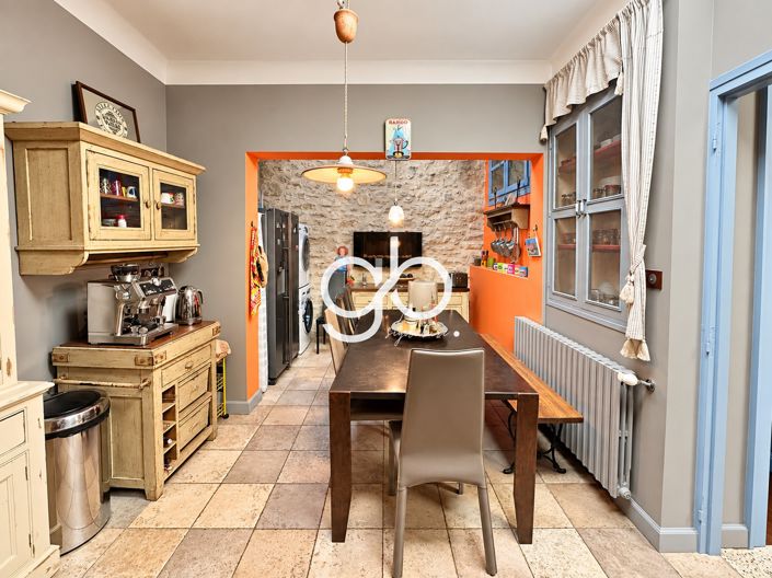Image No.15-6 Bed House for sale
