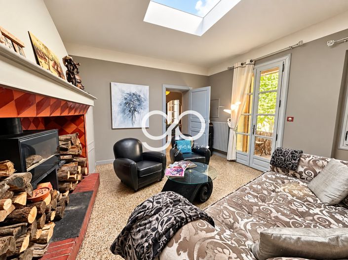 Image No.17-6 Bed House for sale