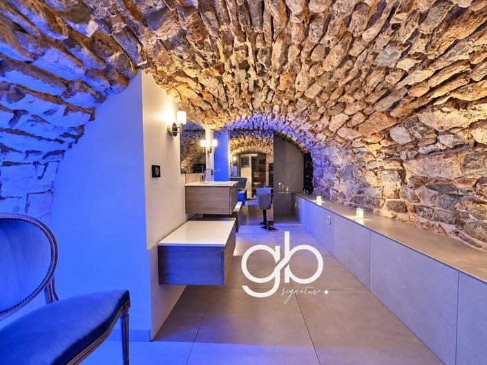 Image No.7-6 Bed House for sale
