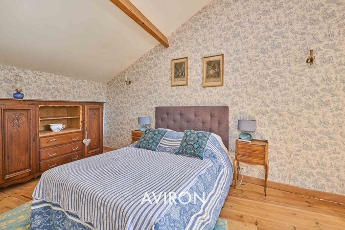 Image No.11-6 Bed House for sale