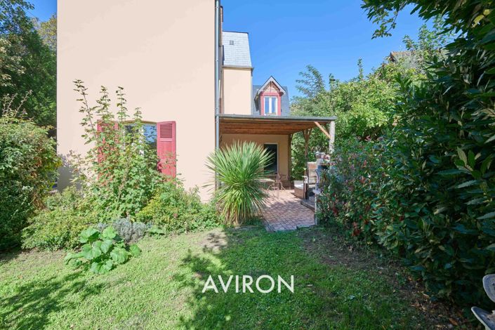 Image No.19-6 Bed House for sale