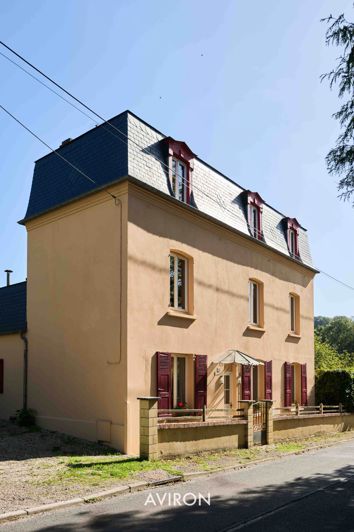 Image No.24-6 Bed House for sale