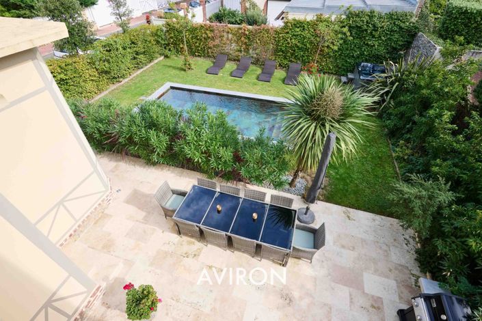 Image No.18-6 Bed House for sale