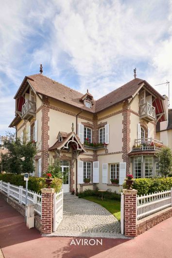 Image No.20-6 Bed House for sale