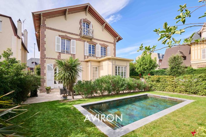 Image No.22-6 Bed House for sale