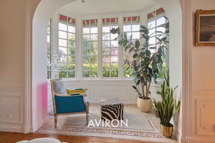 Image No.4-6 Bed House for sale