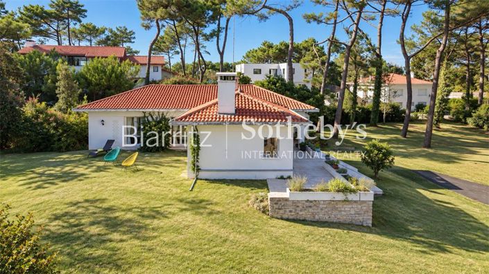 Image No.15-3 Bed House for sale