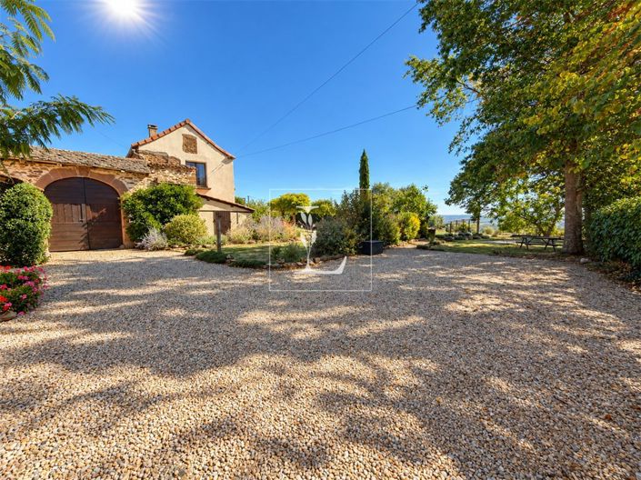 Image No.3-10 Bed House for sale