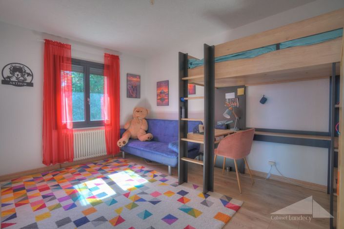 Image No.4-4 Bed House for sale