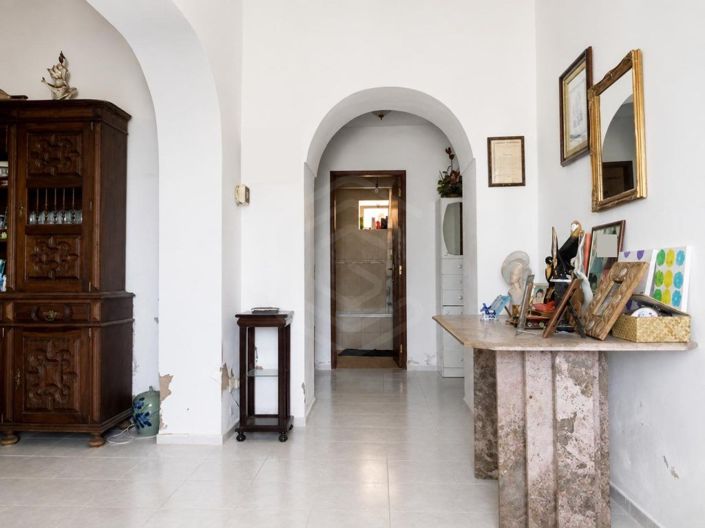 Image No.9-3 Bed House for sale