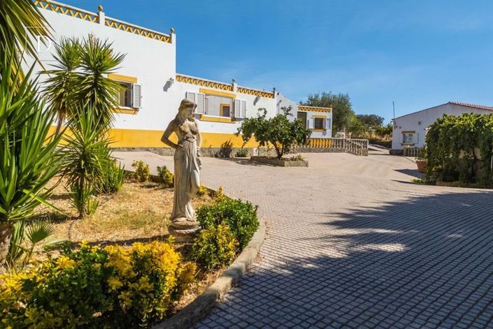 Image No.11-4 Bed House for sale
