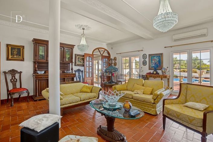Image No.36-4 Bed House for sale