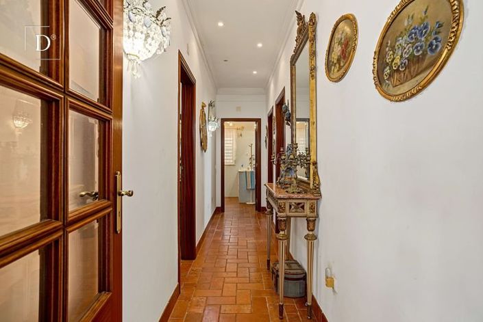 Image No.38-4 Bed House for sale