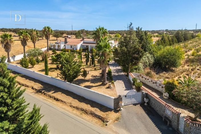 Image No.5-4 Bed House for sale