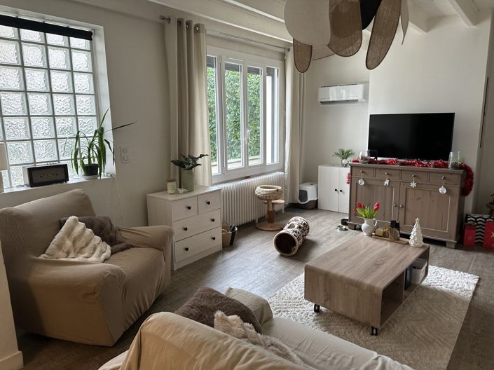 Image No.20-5 Bed House for sale