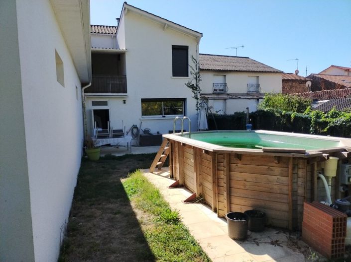 Image No.24-5 Bed House for sale