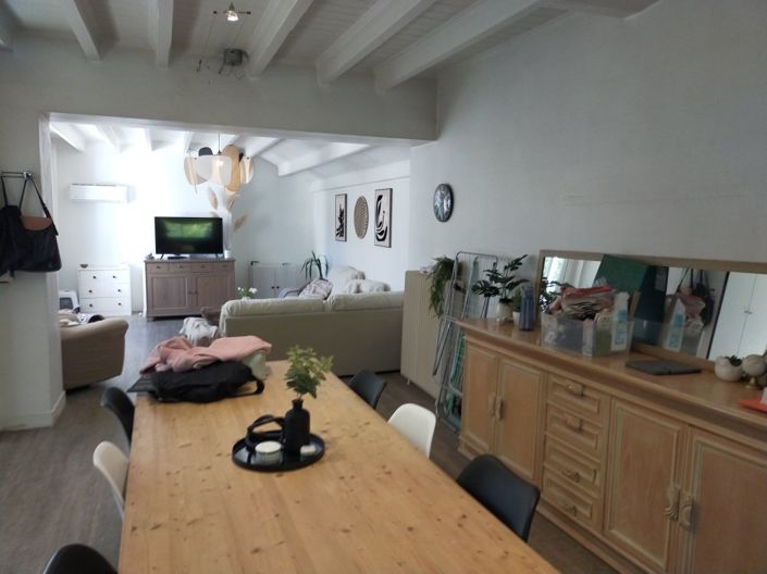 Image No.6-5 Bed House for sale