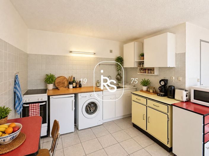 Image No.10-4 Bed House for sale