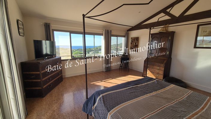 Image No.16-6 Bed House for sale