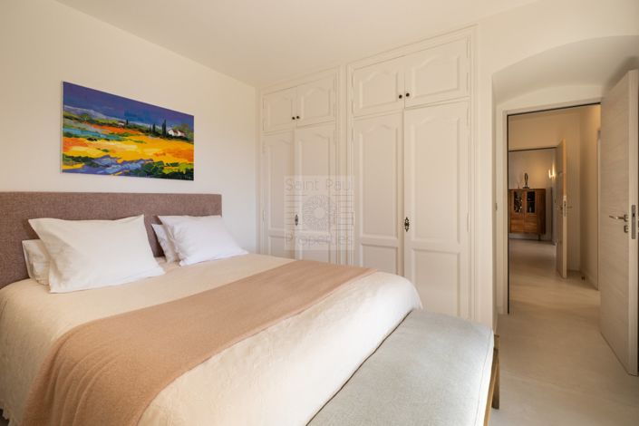 Image No.22-6 Bed House for sale
